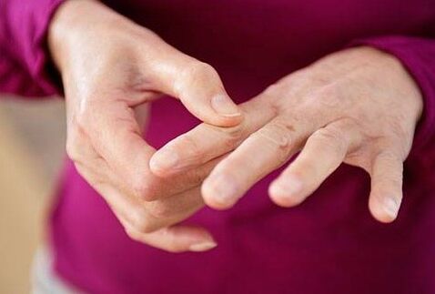 Pain to the tip of the fingers