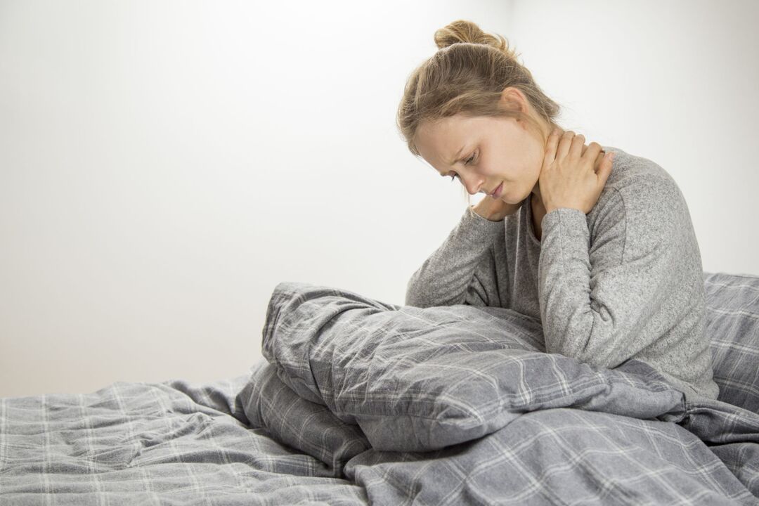 Woman with symptoms of cervical osteochondrosis. 